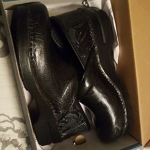 dansko black leather